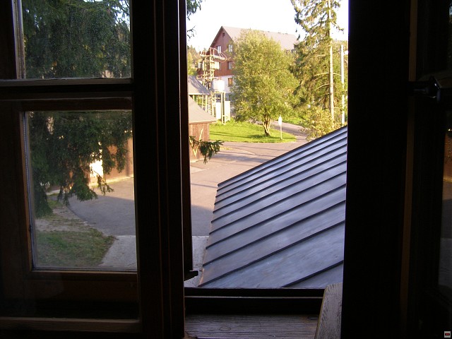 img00014.jpg